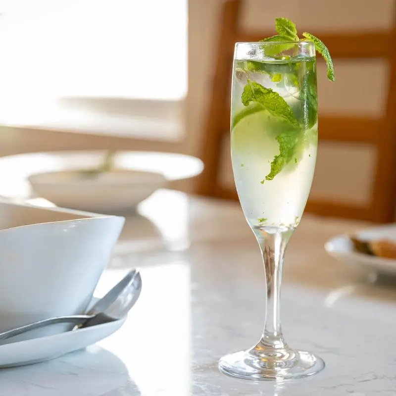 Best Thai Cocktails in Seattle, Marinda